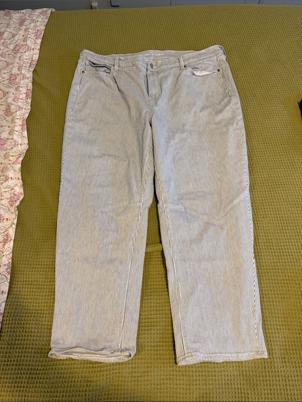 Old Navy Women’s Light Blue Pinstripe High-Rise Barrel-Leg Jeans